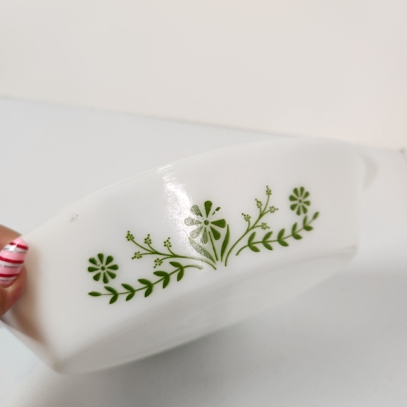 Vintage Glasbake Milk White Divided Casserole Oval Dish Green Daisy Pattern 12" - Picture 4 of 7